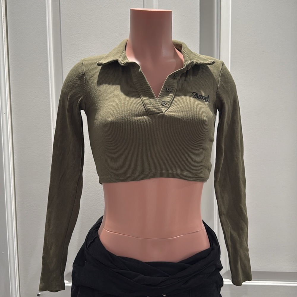Edikted Long Sleeve Collared‎ Ribbed Crop Top